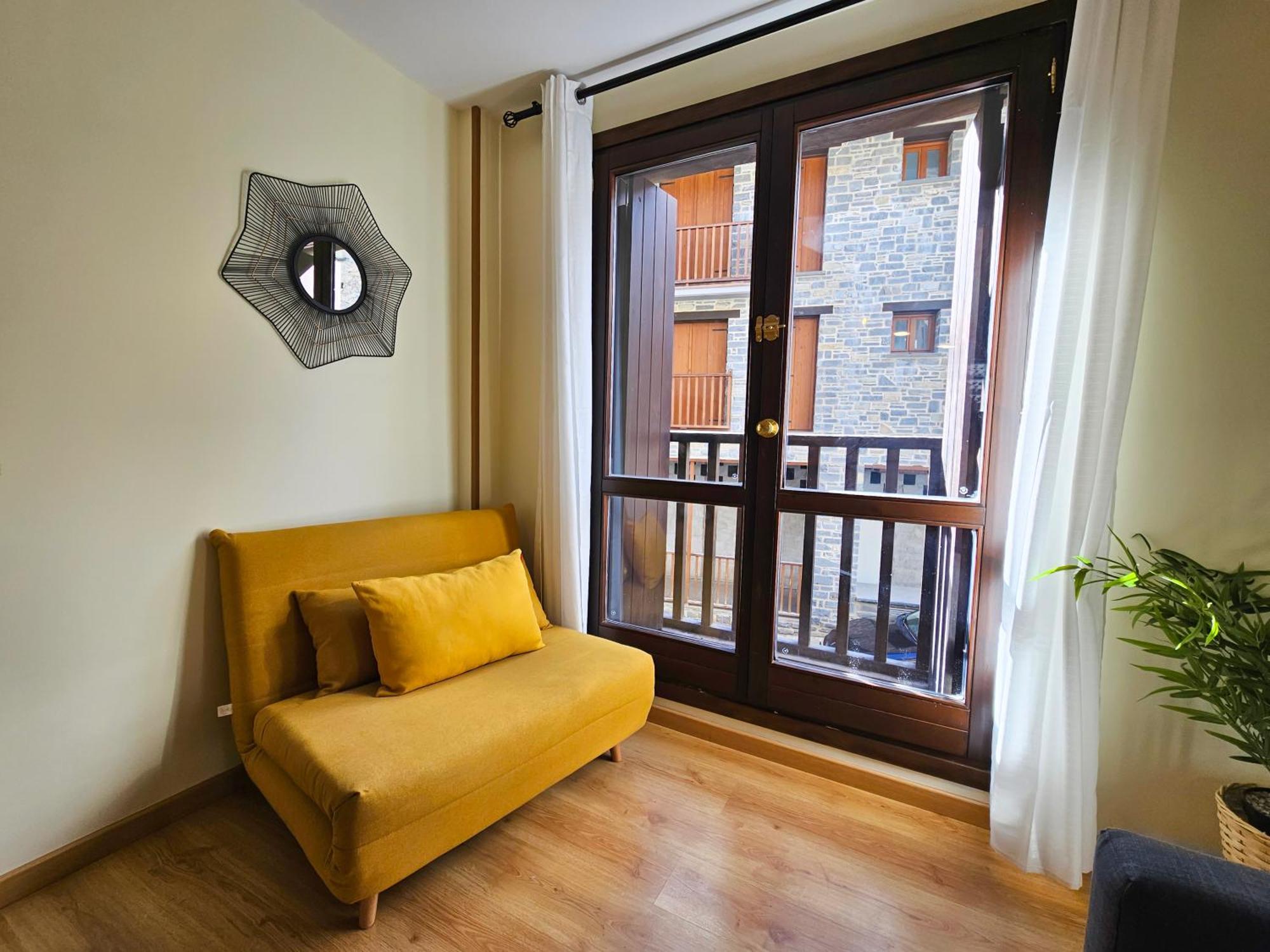 Apartamentos Escarrilla Suites 3000 Екстер'єр фото
