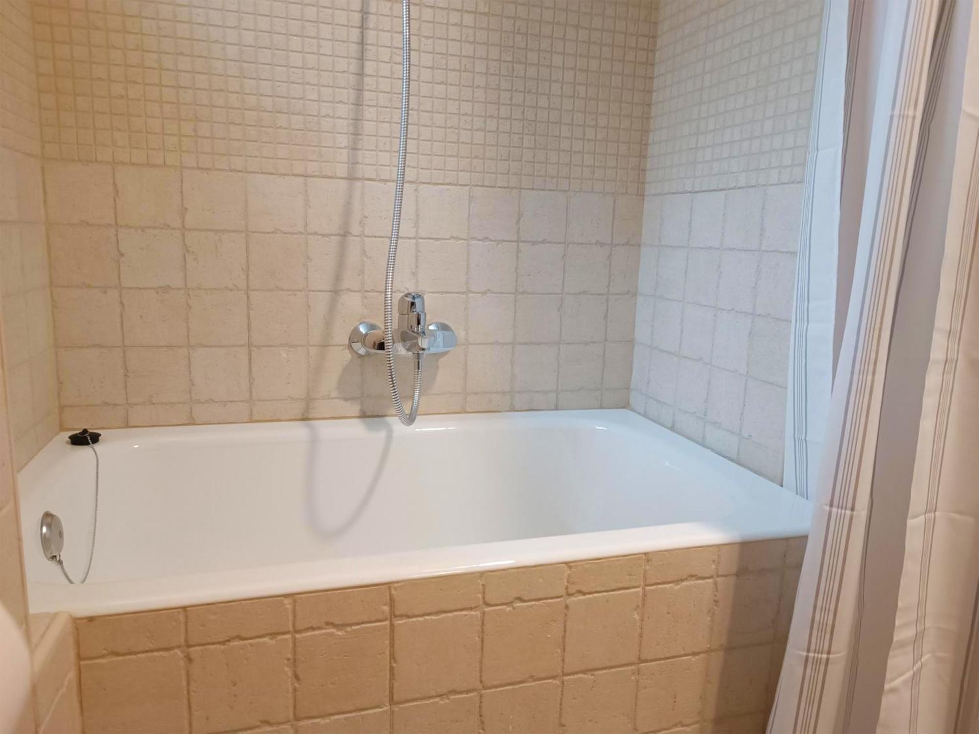 Apartamentos Escarrilla Suites 3000 Екстер'єр фото
